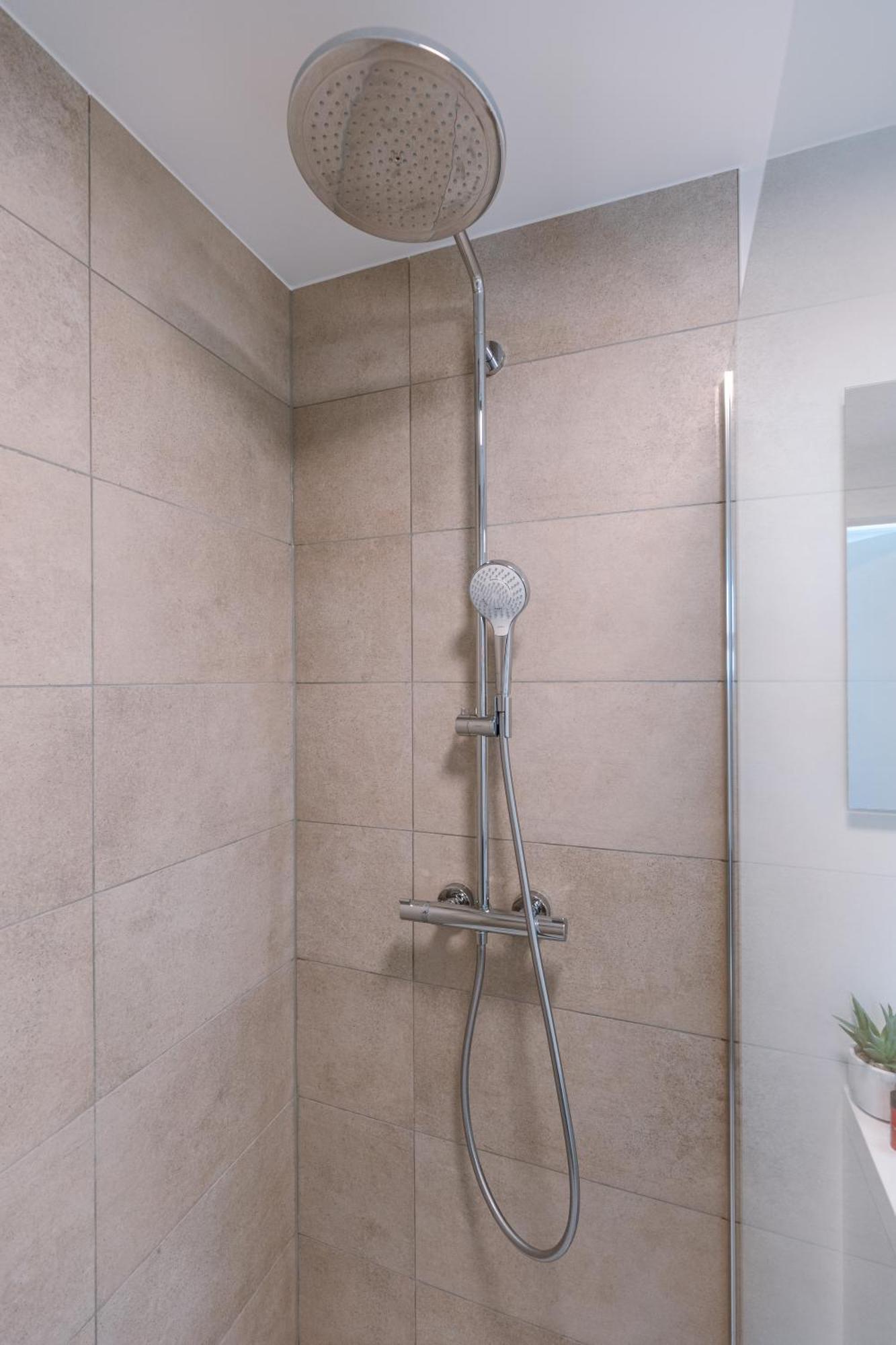 New Flat With High Quality Finishing And Terrace * Oostende
