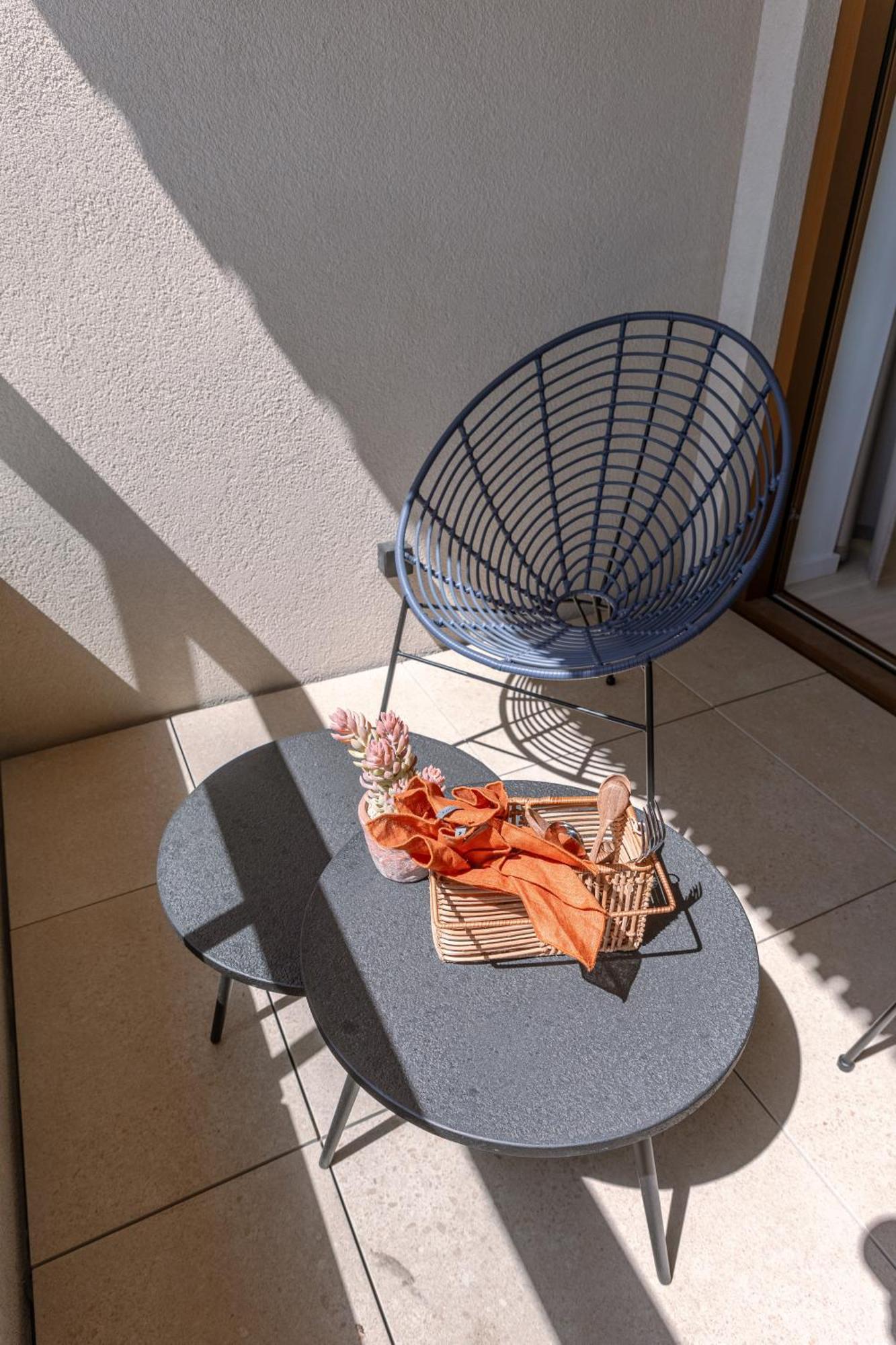 New Flat With High Quality Finishing And Terrace Oostende